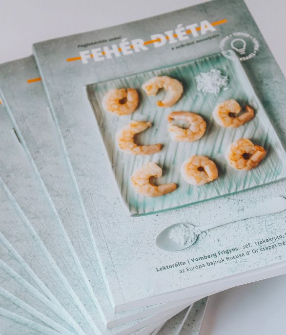 Nagykereskedelmi könyvvásárlás, mennyiségi kedvezménnyel